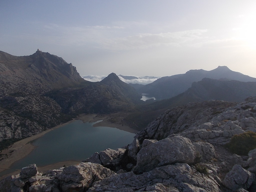 Blick auf den Cuber Stausee